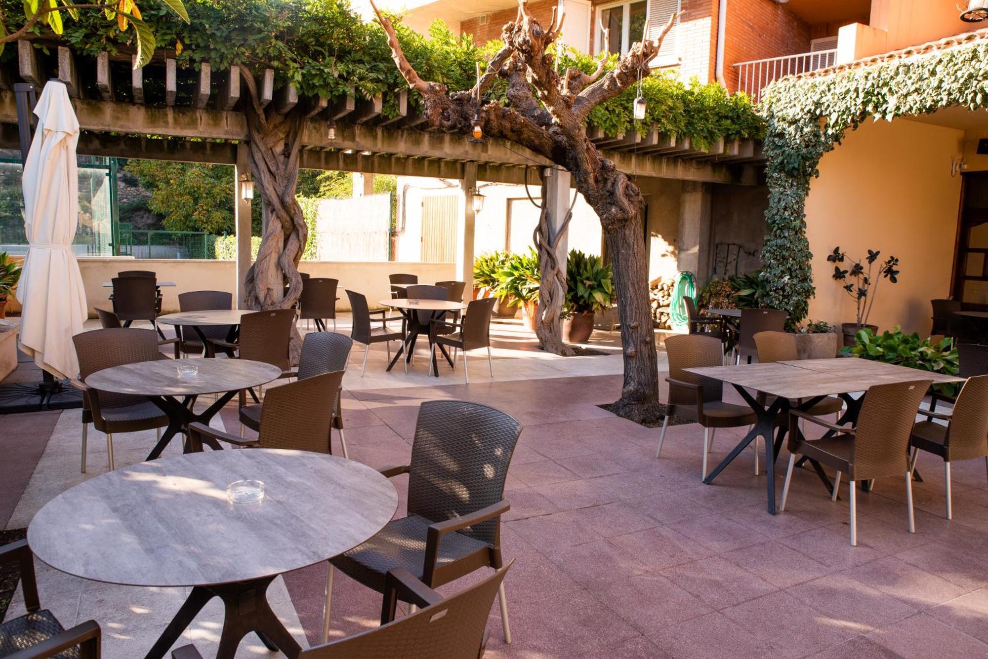 Hotel Robert La Pobla de Claramunt Exterior foto