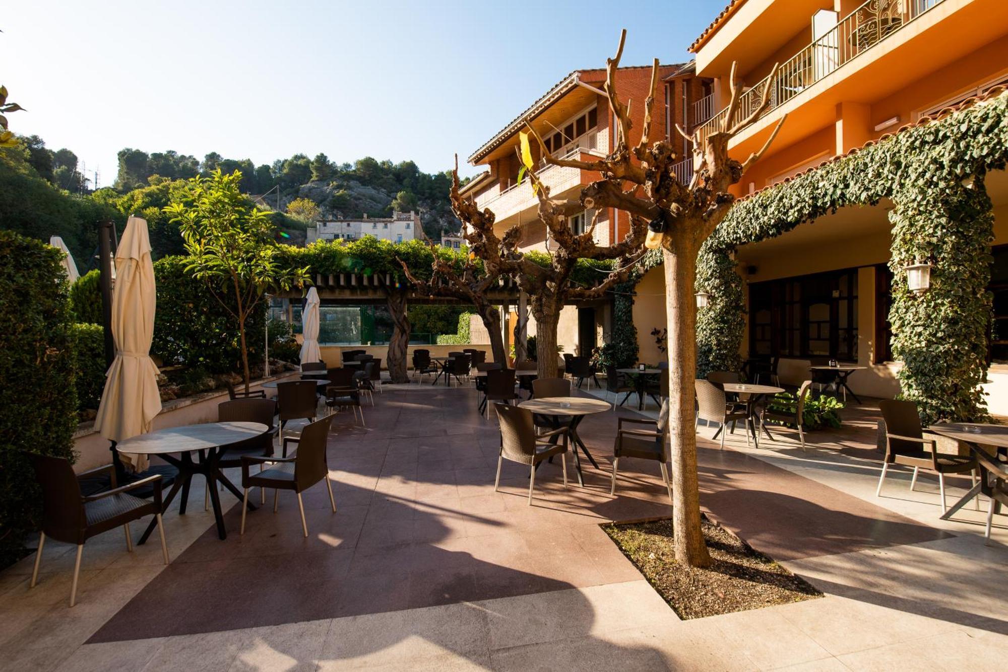 Hotel Robert La Pobla de Claramunt Exterior foto